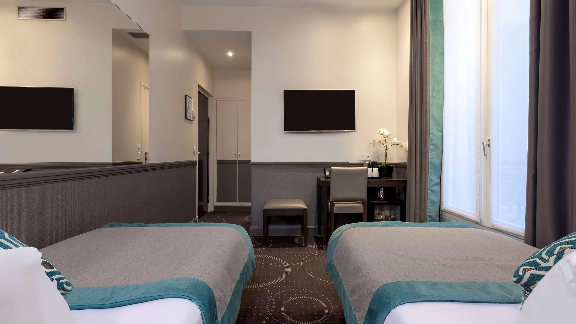 Elysees Ceramic Hotel 3*