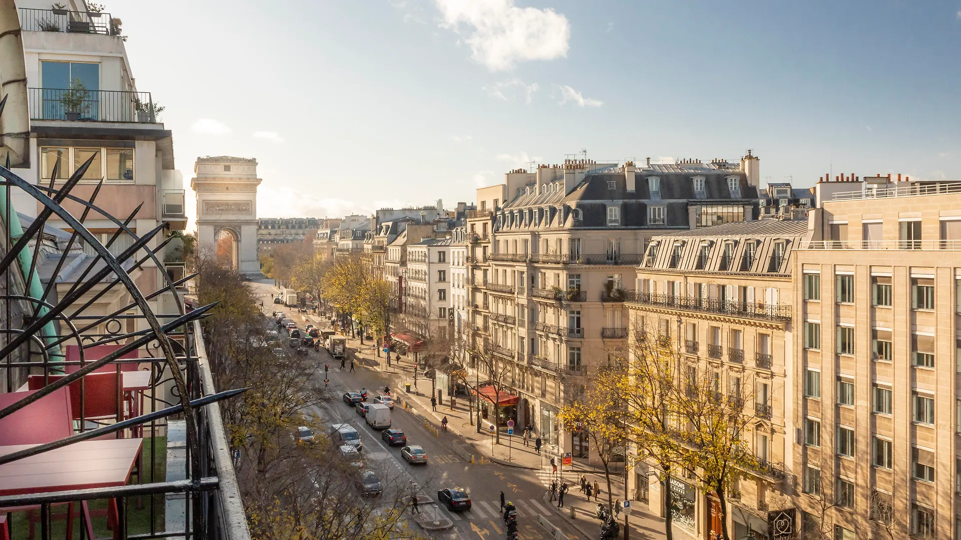 Hotel Elysees Ceramic