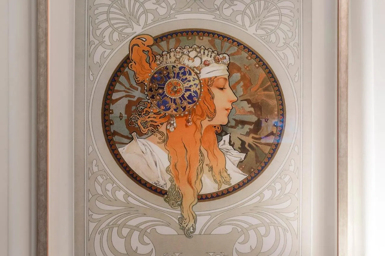 Hotel Elysées Ceramic 3*