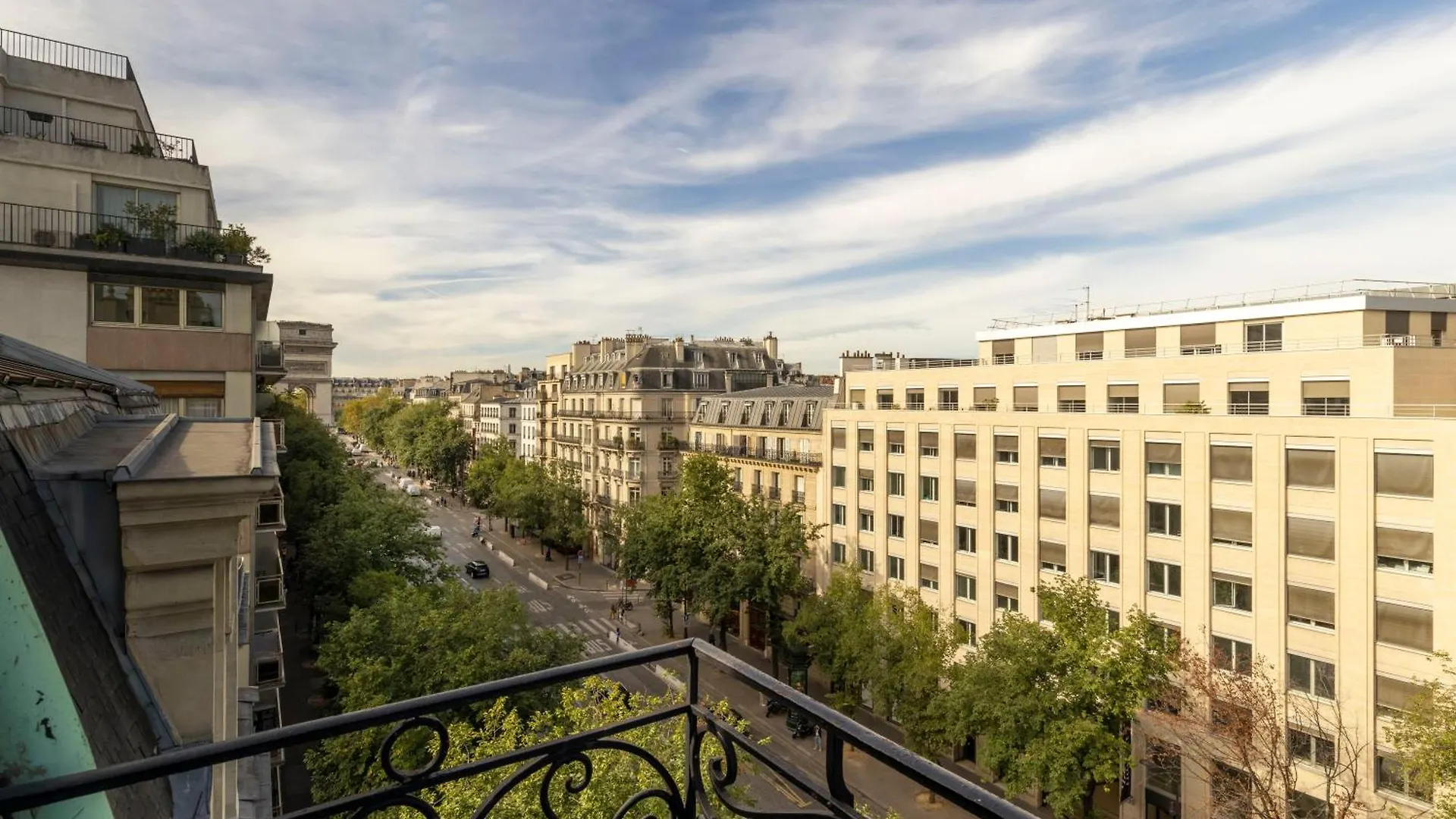 Elysées Ceramic 3*